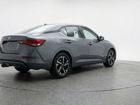 Used 2025 Nissan Sentra SV image 9