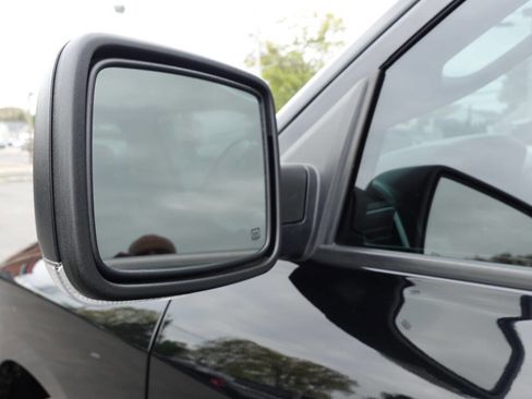 Used 2023 RAM 1500 Classic SLT w/ Electronics Convenience Group AWD/4WD image 13