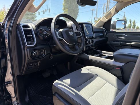 Used 2020 RAM 1500 Big Horn AWD/4WD image 9