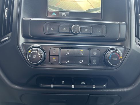 Used 2019 Chevrolet Silverado 1500 Custom w/ Custom Convenience Package image 24