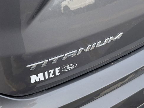 Used 2021 Ford Edge Titanium w/ Equipment Group 301A image 14