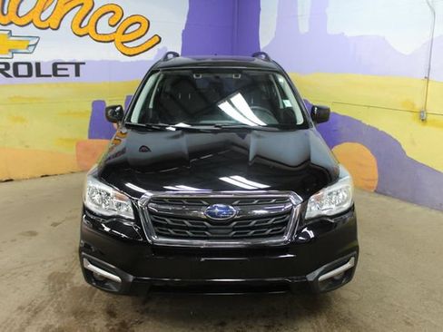 Used 2018 Subaru Forester 2.5i Premium AWD/4WD image 3