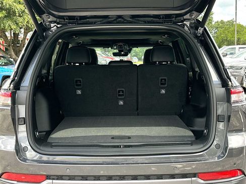 New 2026 Jeep Grand Cherokee Altitude RWD image 28