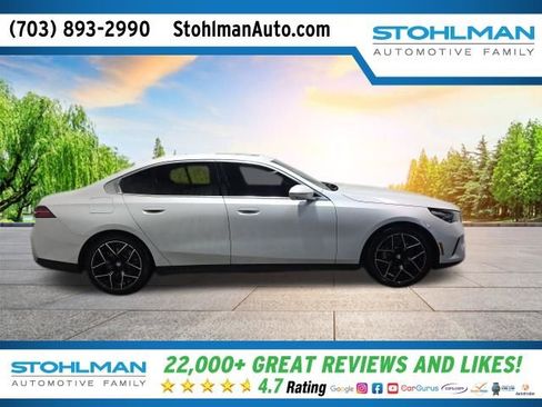 Used 2024 BMW 530i xDrive w/ Premium Package image 3