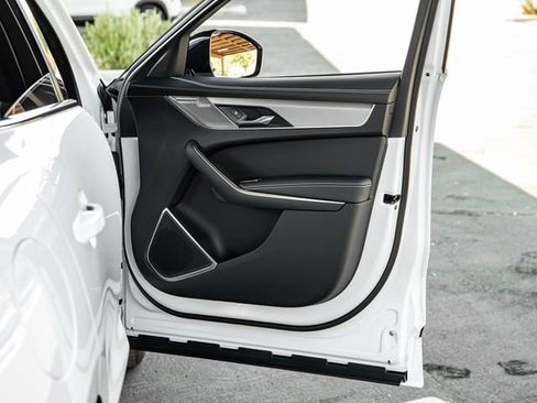 New 2026 Jaguar F-PACE R-Dynamic S image 24