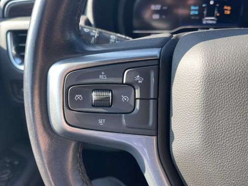 Used 2022 Chevrolet Suburban LT AWD/4WD image 20