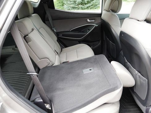 Used 2018 Hyundai Santa Fe Sport w/ 2.4L Value Package 02 AWD/4WD image 54
