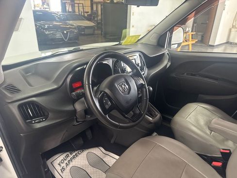 Used 2016 RAM ProMaster City Tradesman SLT w/ Rear Back-up Camera Group image 8