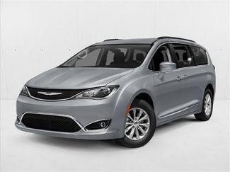 Used 2017 Chrysler Pacifica Touring-L FWD video 1