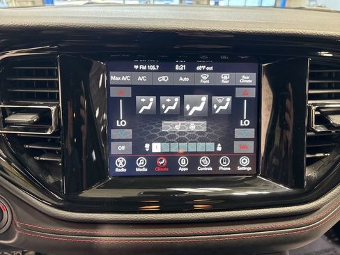 Used 2024 Dodge Durango GT AWD/4WD image 17