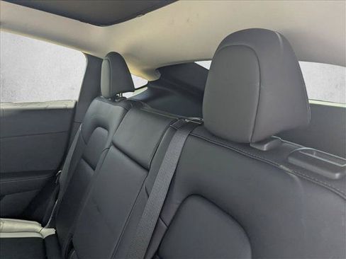 Used 2023 Tesla Model Y Long Range AWD/4WD image 15