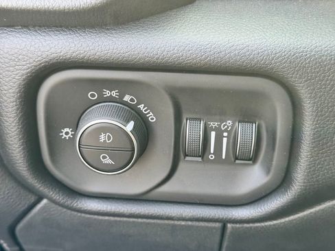 New 2026 RAM 5500 4x4 Crew Cab w/ Laramie Trim Package image 26