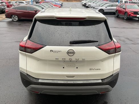 Used 2023 Nissan Rogue SV w/ SV Premium B Package image 6