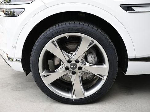 Used 2024 Genesis GV80 3.5T Advanced AWD/4WD image 9