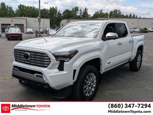 Certified 2025 Toyota Tacoma Limited AWD/4WD image 7