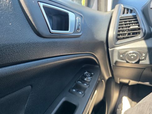 Certified 2018 Ford EcoSport SE AWD/4WD image 18