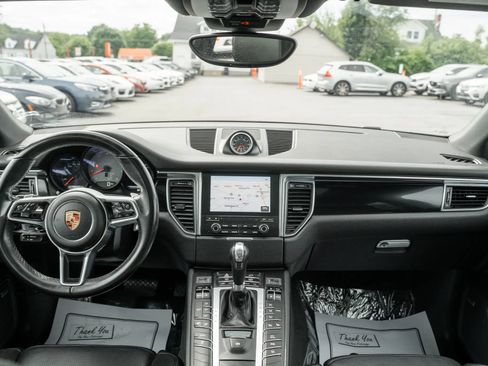 Used 2017 Porsche Macan S AWD/4WD image 15
