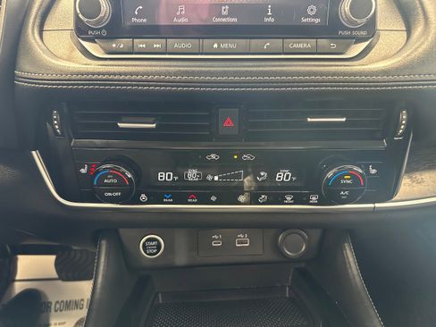 Used 2021 Nissan Rogue SL image 20