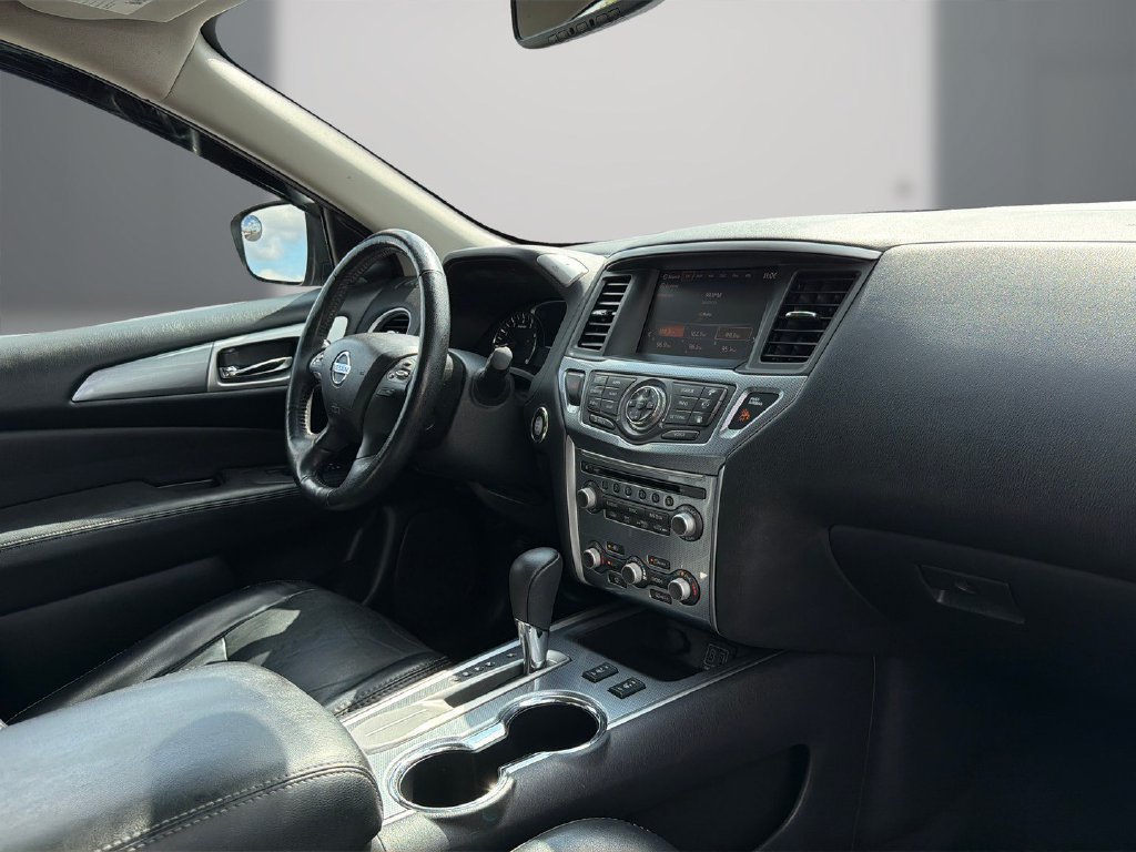 Used 2018 Nissan Pathfinder SL w/ Midnight Edition Package FWD image 16