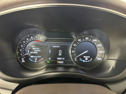 Used 2019 Lincoln MKC Select w/ Select Plus Package AWD/4WD image 14