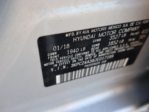 Used 2018 Hyundai Accent SE FWD image 23