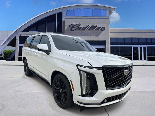 Used 2025 Cadillac Escalade Sport Platinum w/ LPO, ONYX Package AWD/4WD image 3