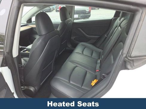 Used 2023 Tesla Model 3 Standard Range RWD image 9