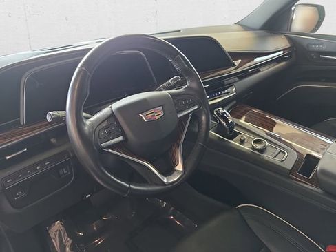 Used 2022 Cadillac Escalade Premium Luxury w/ LPO, Radiant Package AWD/4WD image 18