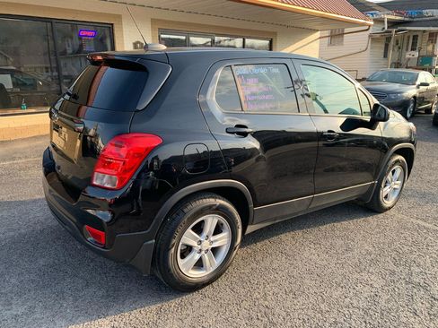 Used 2020 Chevrolet Trax LS w/ Tint and Cruise Package image 5