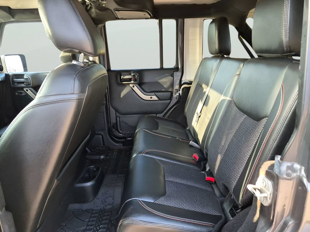 Used 2016 Jeep Wrangler Unlimited Sahara AWD/4WD image 42