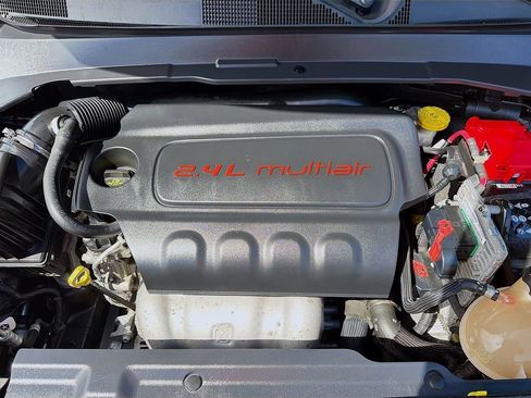 Used 2019 Jeep Compass Altitude image 32