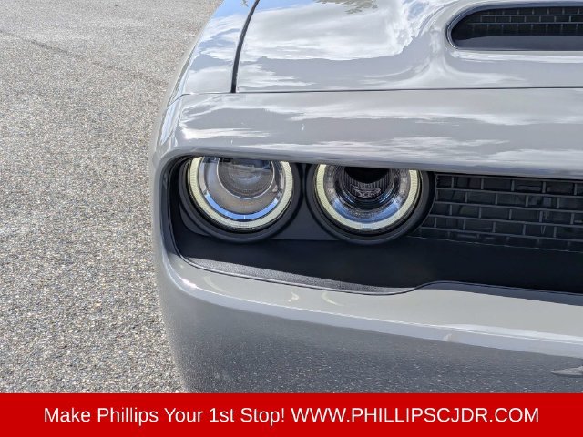 Used 2023 Dodge Challenger SRT Hellcat RWD image 9
