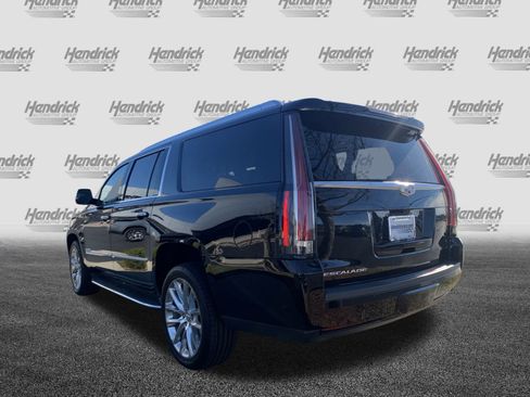Used 2019 Cadillac Escalade ESV Luxury image 8