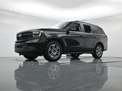 Used 2025 Ford Expedition Active AWD/4WD image 40