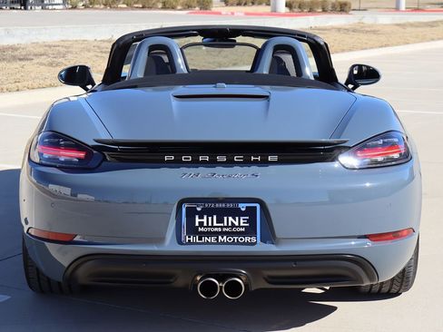 Used 2017 Porsche 718 Boxster S image 9