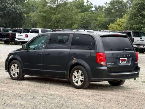 Used 2011 Dodge Grand Caravan Crew FWD image 8