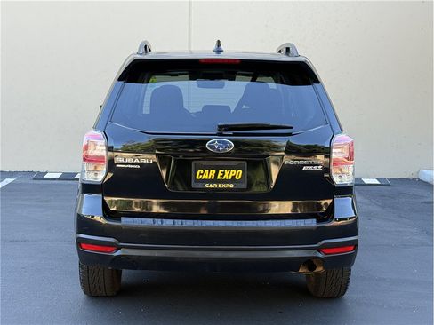 Used 2017 Subaru Forester 2.5i Premium AWD/4WD image 5