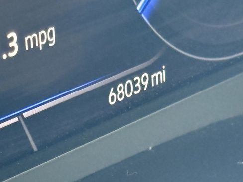 Used 2022 Volkswagen Atlas Cross Sport SEL Premium R-Line image 16