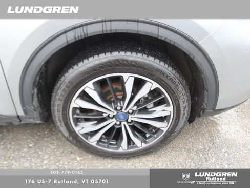Used 2022 Ford Escape SEL w/ SEL Stealth AWD Package image 13