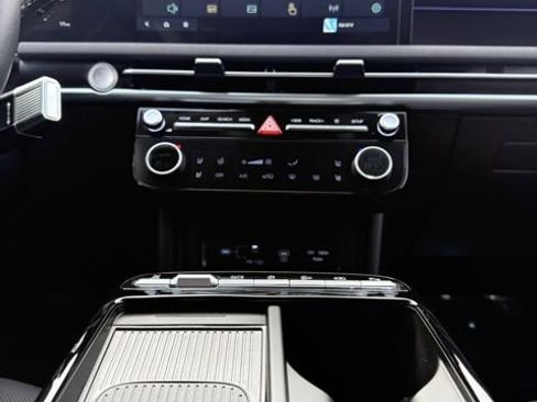 Used 2025 Hyundai Tucson Limited image 28