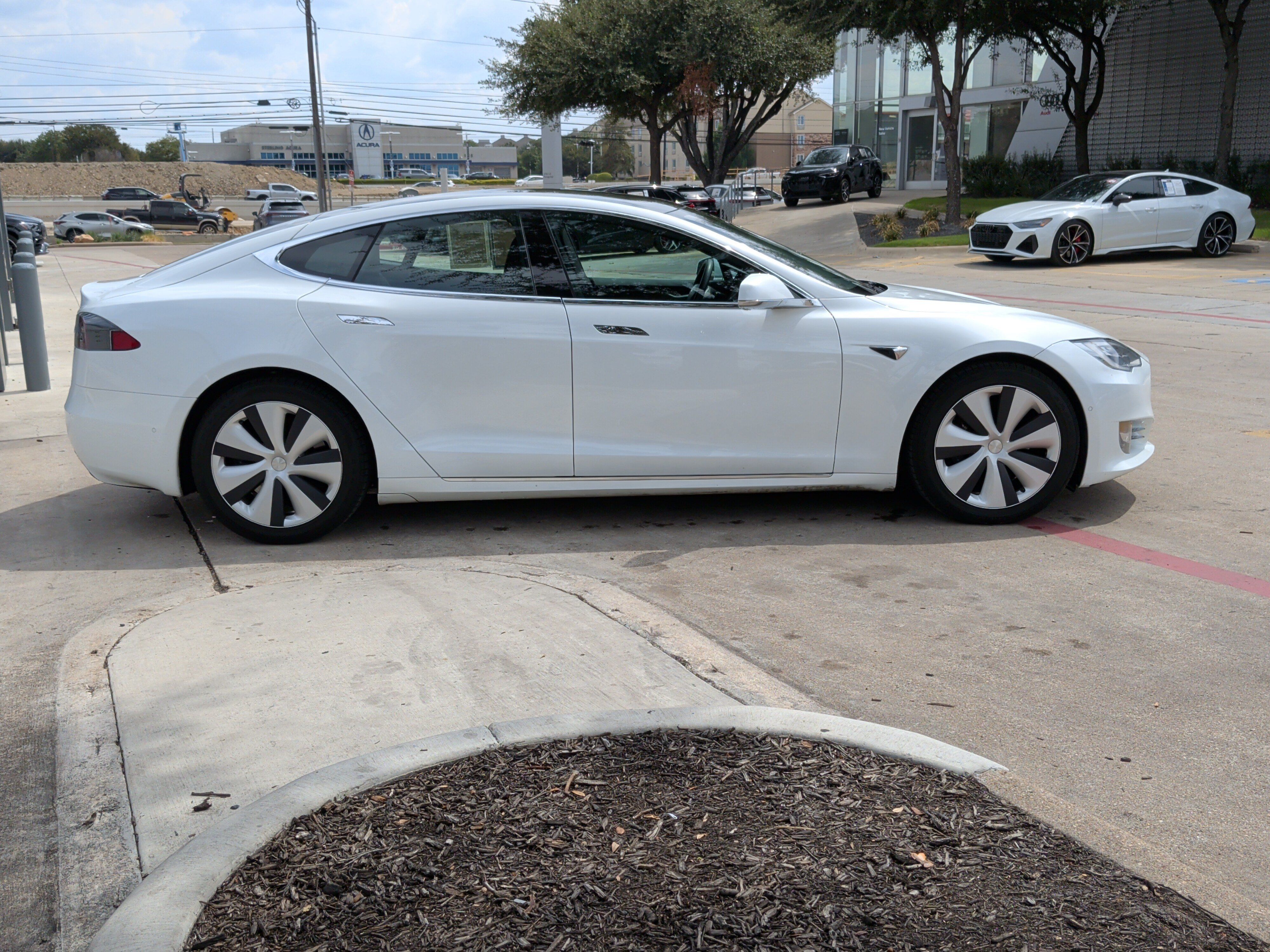 Used 2020 Tesla Model S Long Range Plus AWD/4WD image 11