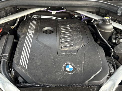 Used 2021 BMW X5 xDrive40i w/ Premium Package image 13