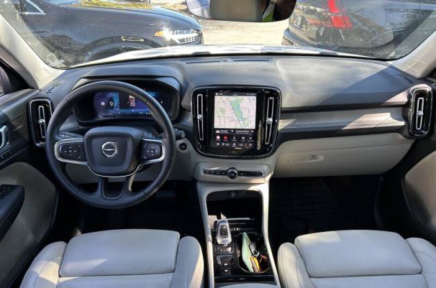 Used 2023 Volvo XC40 B5 Plus w/ Driver Assist Package AWD/4WD image 10