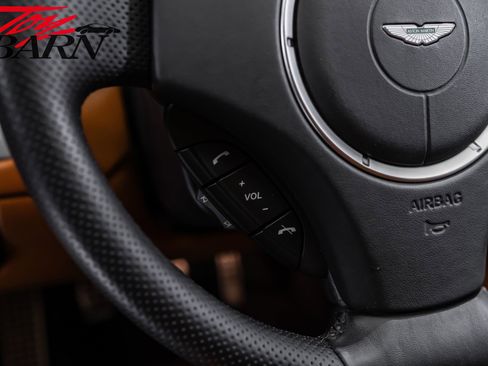 Used 2009 Aston Martin V8 Vantage Roadster RWD image 34