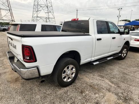 Used 2025 RAM 2500 Big Horn AWD/4WD image 4