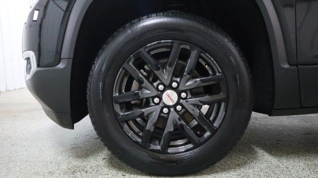 Used 2019 GMC Acadia SLT FWD image 25