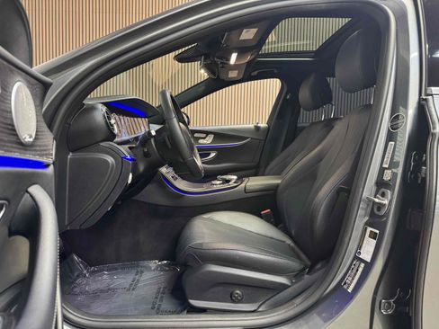 Used 2020 Mercedes-Benz E 350 Sedan image 6