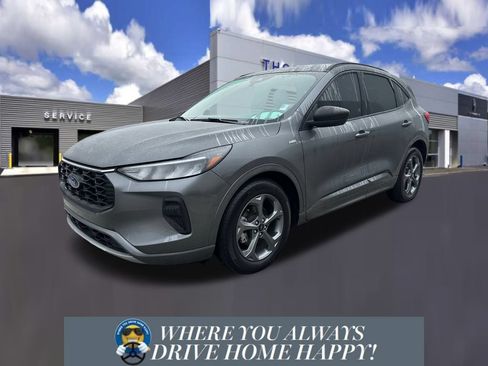 Used 2023 Ford Escape ST-Line w/ Tech Pack #1 FWD image 6