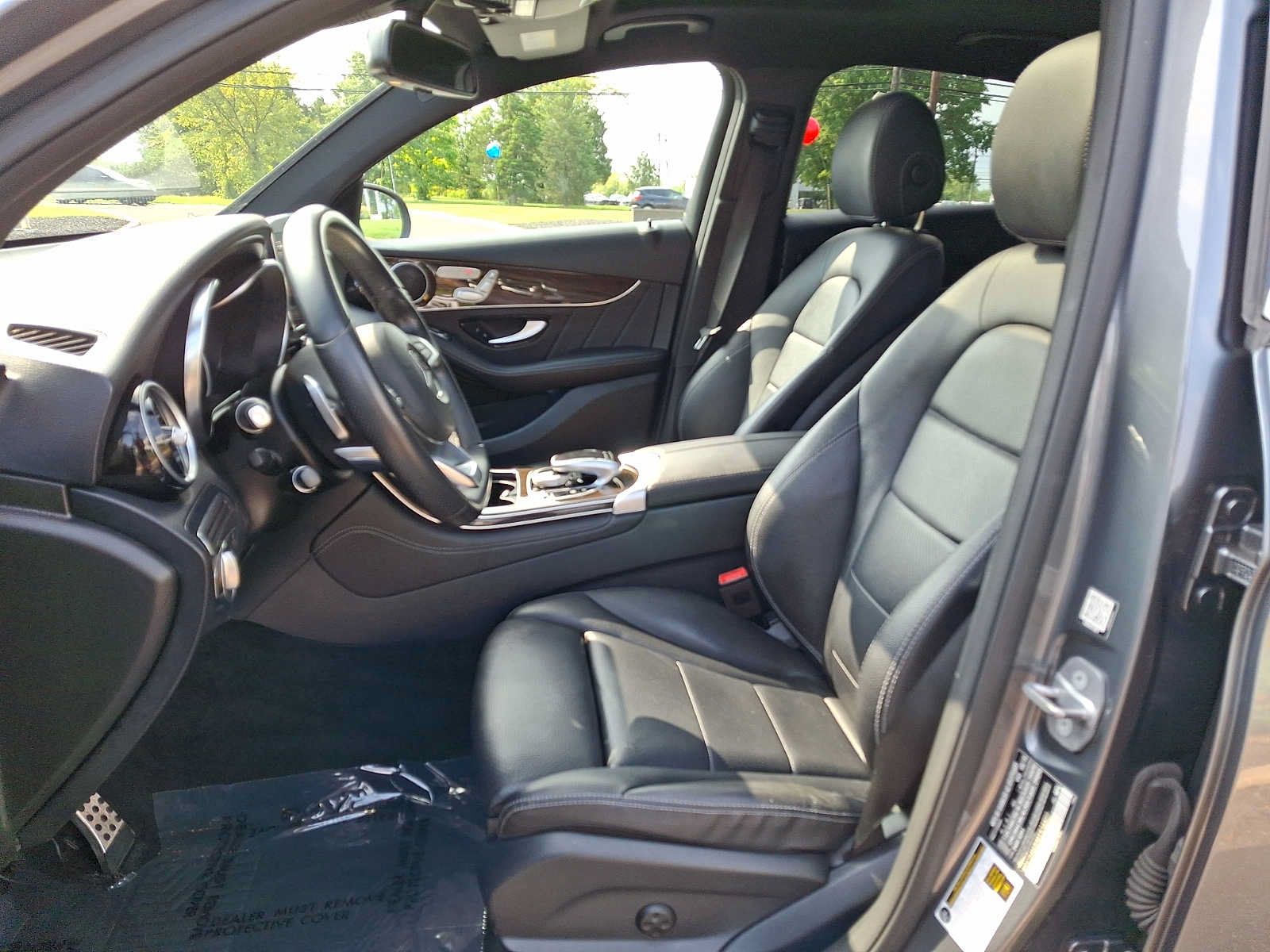 Used 2019 Mercedes-Benz GLC 300 4MATIC Coupe image 10