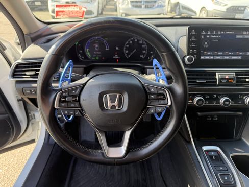 Used 2022 Honda Accord Touring image 12